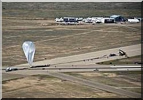 Felix Baumgartner a franchi le mur du son [ Vidéo]