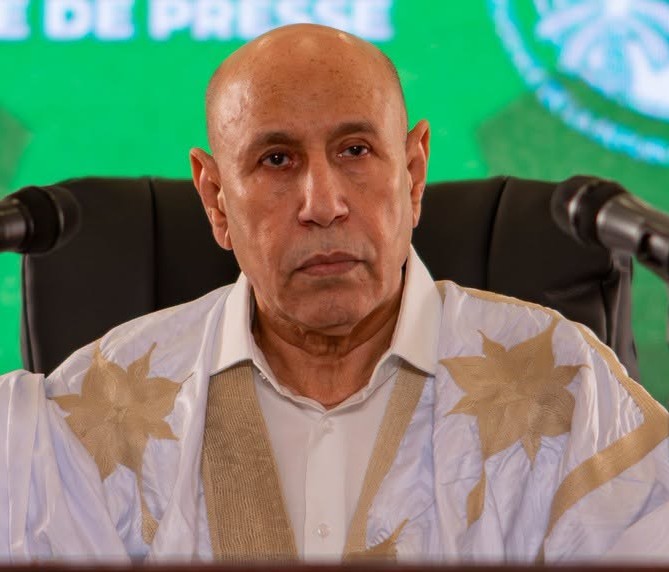 Ghazouani : l’État continuera de lutter avec fermeté contre les réseaux criminels liés à la migration irrégulière