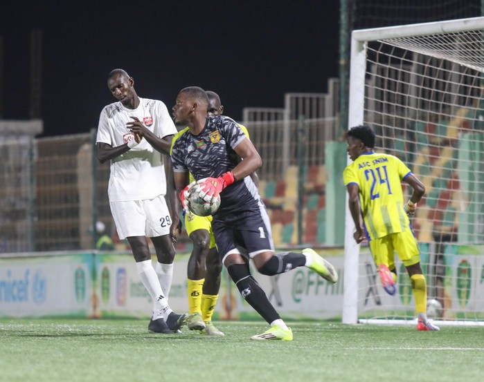 Super D1 – J1 : La journée des nuls, Pompiers et Gendrim seuls vainqueurs ! 