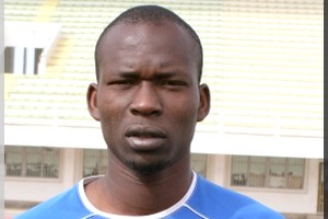 Signature d’Almamy Traoré à  ASO Chleff : L’agent du joueur et son collaborateur tirent la sonnette d’alarme
