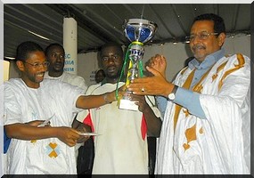 Zouerate: L'Etoile de Nouadhibou remporte la coupe du maire - |Photoreportage]
